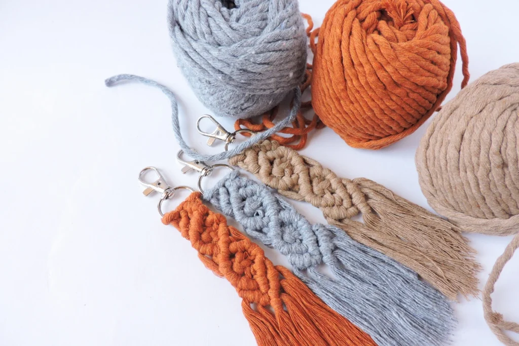 Adım Adım Makrome Anahtarlık Yapımı 9 makrome anahtarlik Adım Adım Makrome Anahtarlık Yapımı