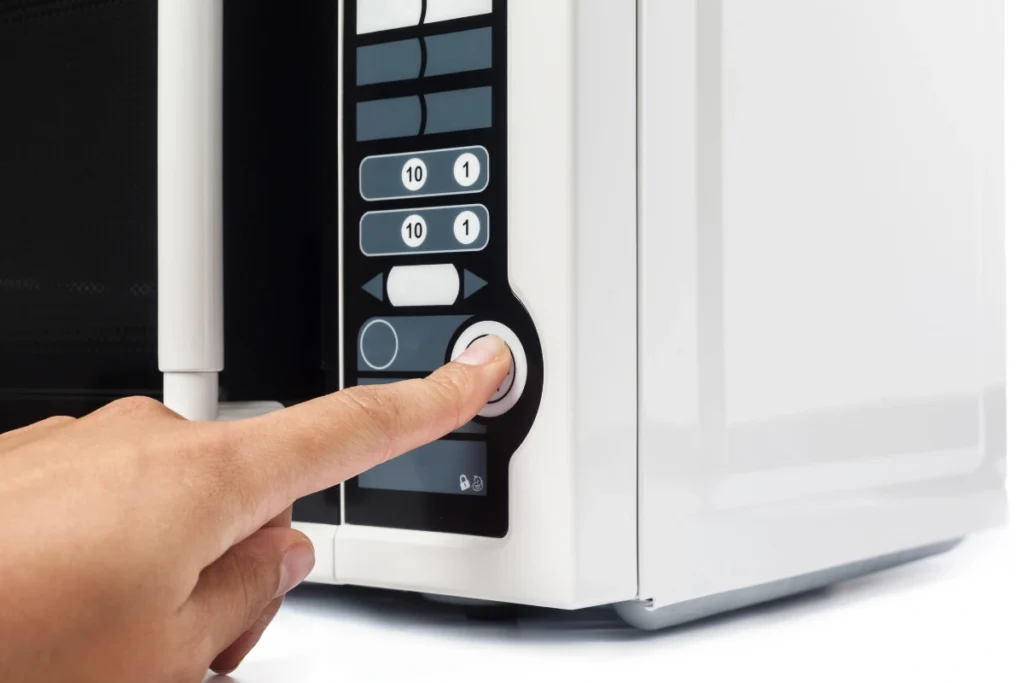 mikrodalgada mum eritilir mi